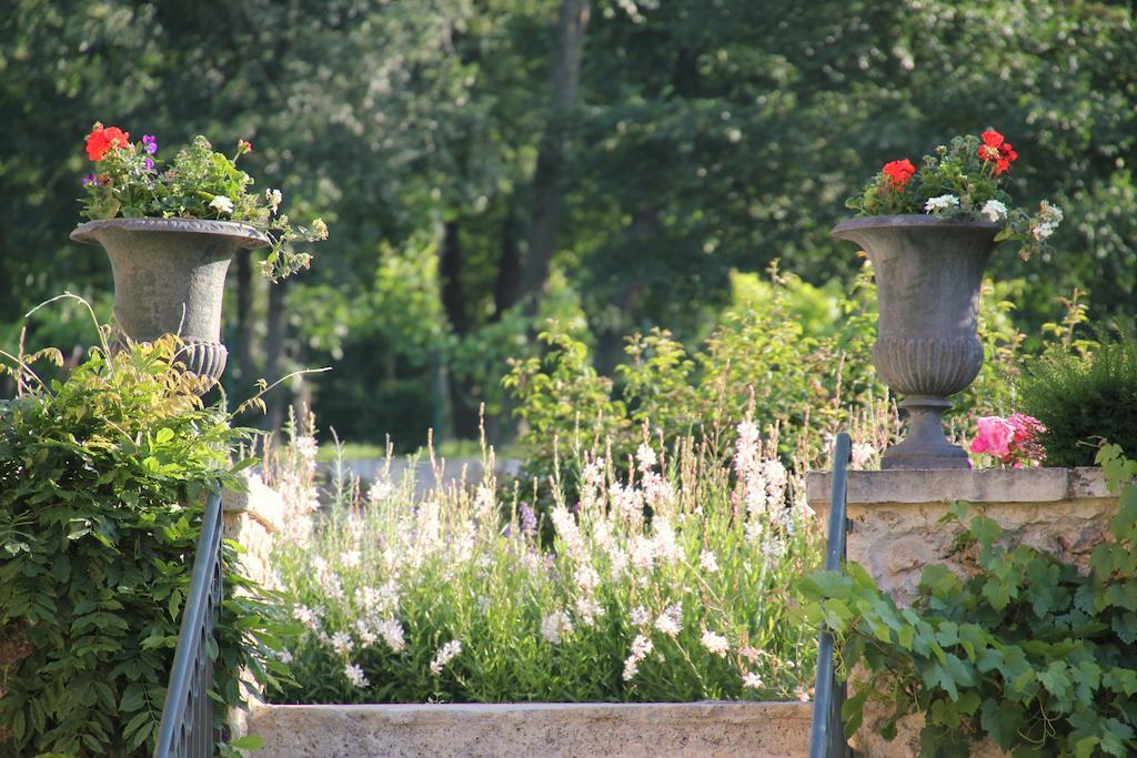 Bed and Breakfast Charmilles Des Cordeliers Paris Exterior foto
