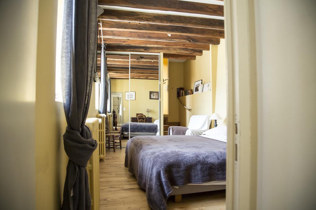 Bed and Breakfast Charmilles Des Cordeliers Paris Exterior foto